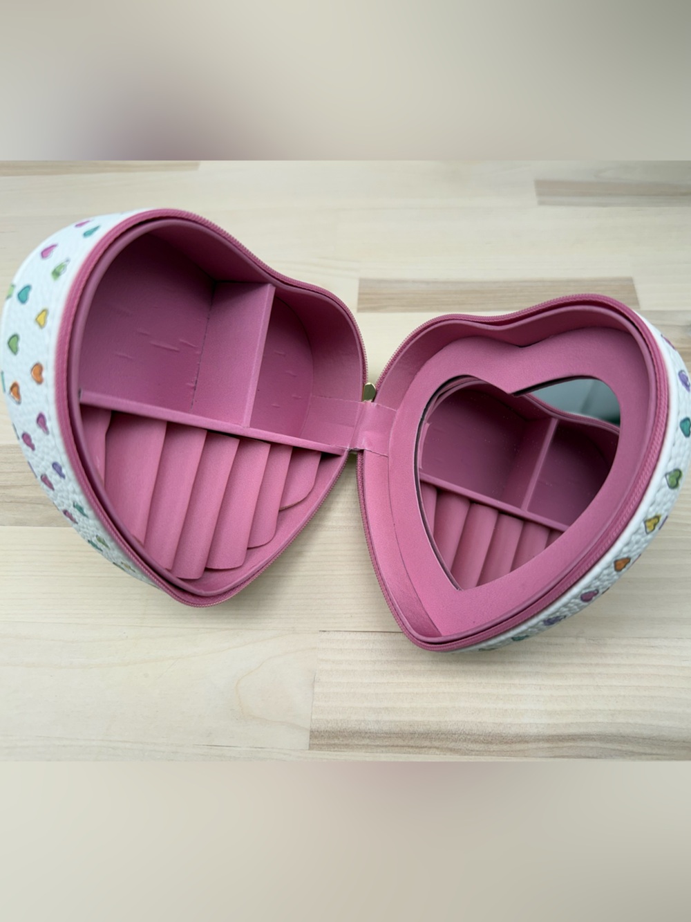 Roller Rabbit Heart Print Jewelry Case - Picture 3 of 3